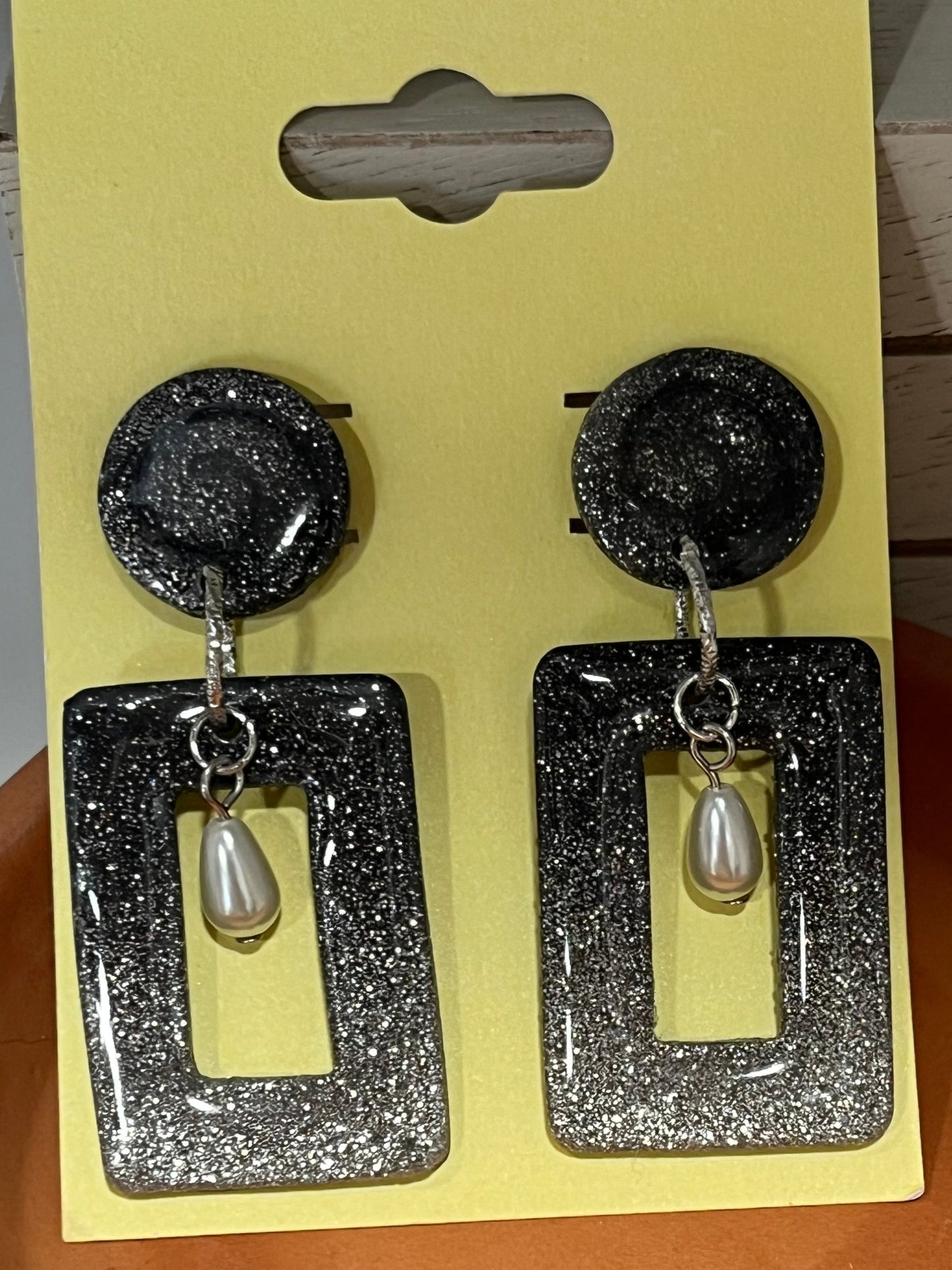 Black and Silver Glitter with Pearl Drop