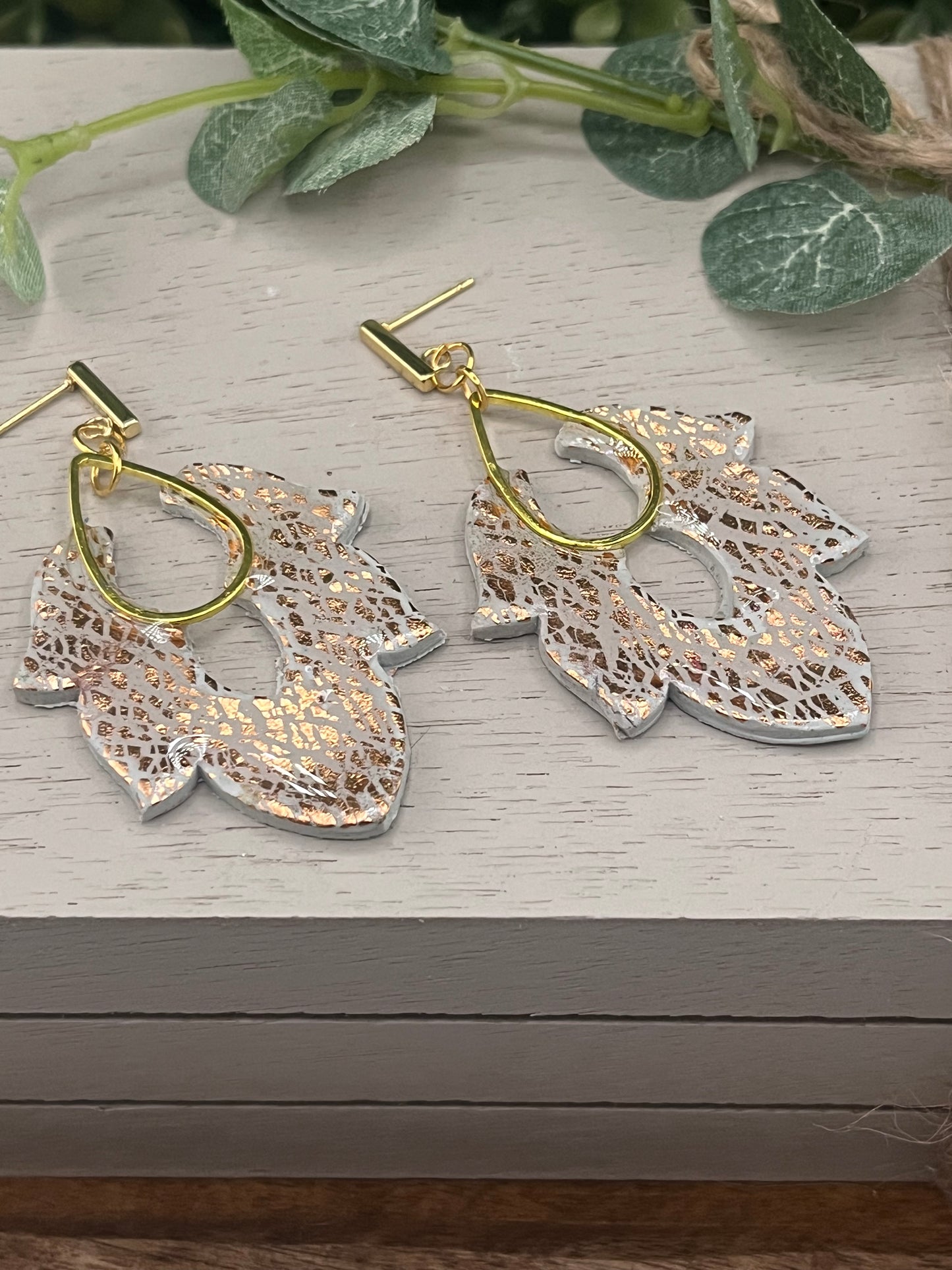 Gold Leaf Art Deco Earring